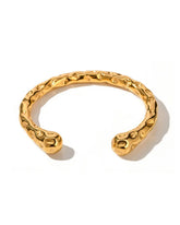 18k gold-plated stainless steel, Tarnish-free, Waterproof, Suitable for sensitive skin, gold bangle, retro bangle, vintage charm, classic bangle, beautiful bangle, timeless bangle,  hammered metal look bangle